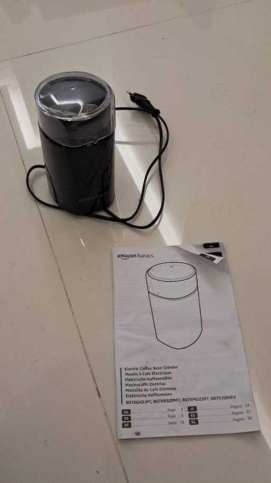 Moedor de Café Amazon Basics