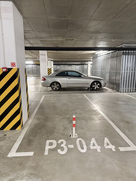 Parking podziemny Angel Wings | Bezpieczne miejsce w centrum | 12 miesięcy + 1 gratis - Widok 2