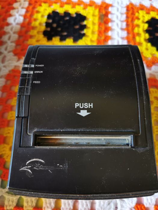 POS - Caixa registadora com monitor touch, PC e impressora