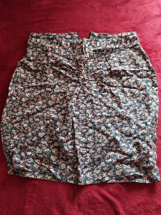 Spódnica w kwiaty Carry Young L