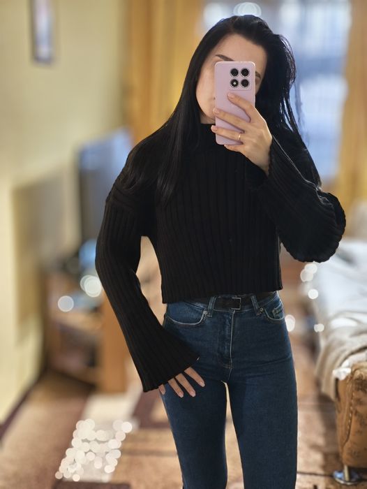 Вкорочений теплий светрик