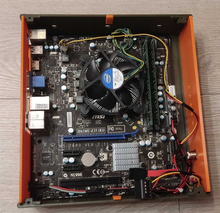 Компактний комп'ютер Core i3, 16GB RAM