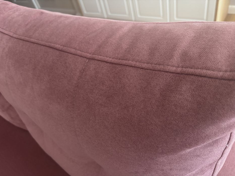 Pikowany narożnik z pojemnikiem i funkcją spania typu delfin