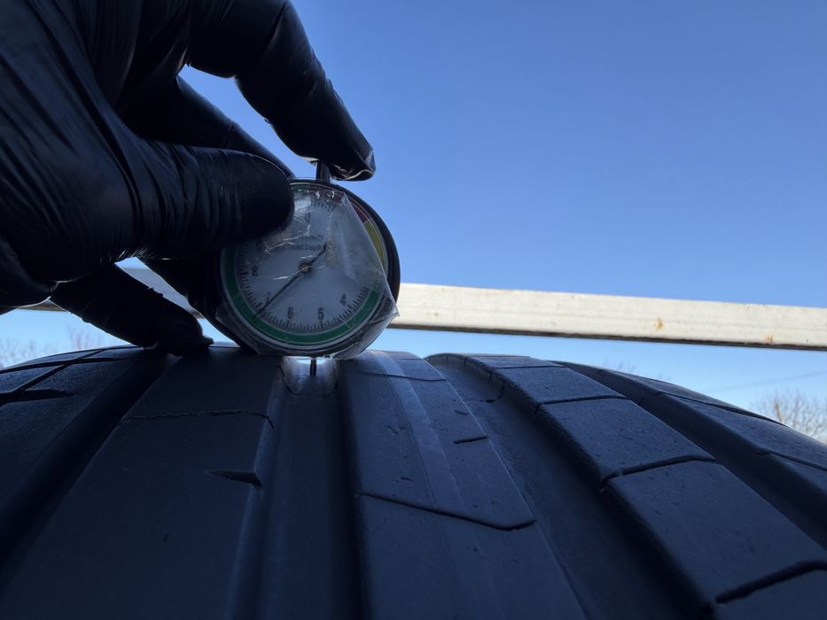 Шини б/у 255/40 R21 Pirelli 4шт