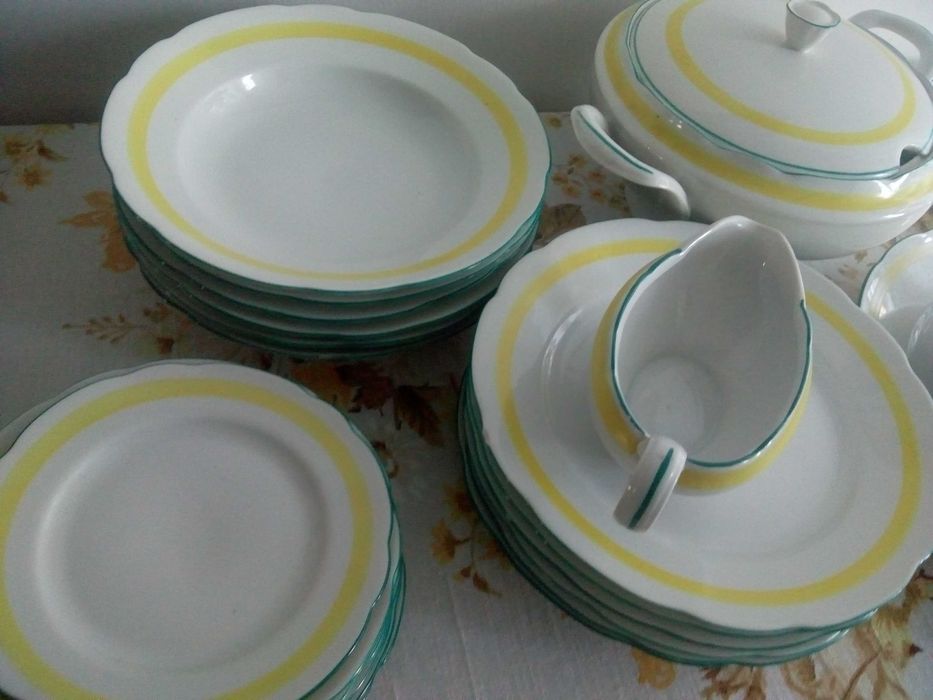 Ćmielów PRL serwis talerze porcelana zastawa Feston lata 70-te