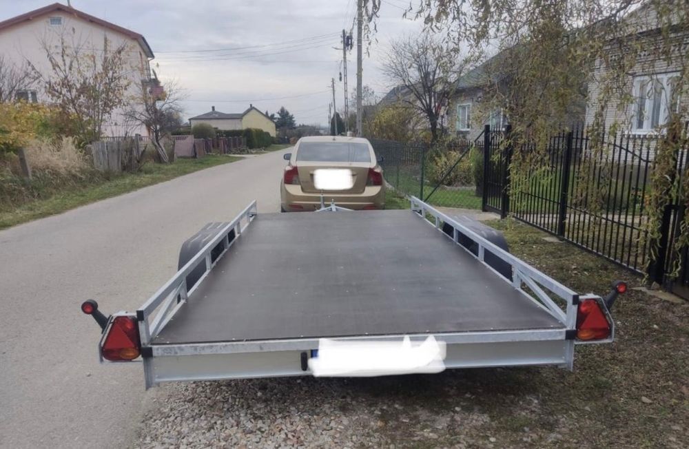 Przyczepka/Platforma samochodowa wynajem Kat. B