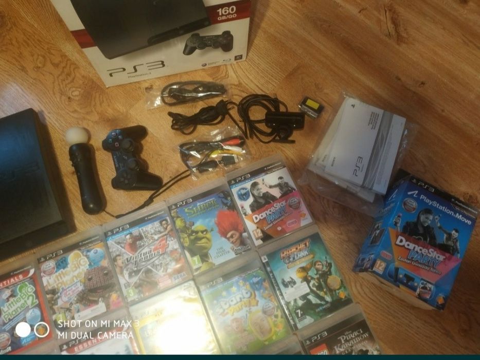 PS3 z grami i kamerką okolo 30 gier