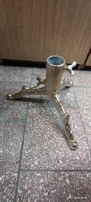 Sprzedam piękny stojak na choinkę