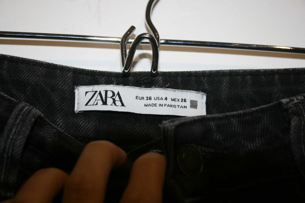 Calças Ganga Preta Zara