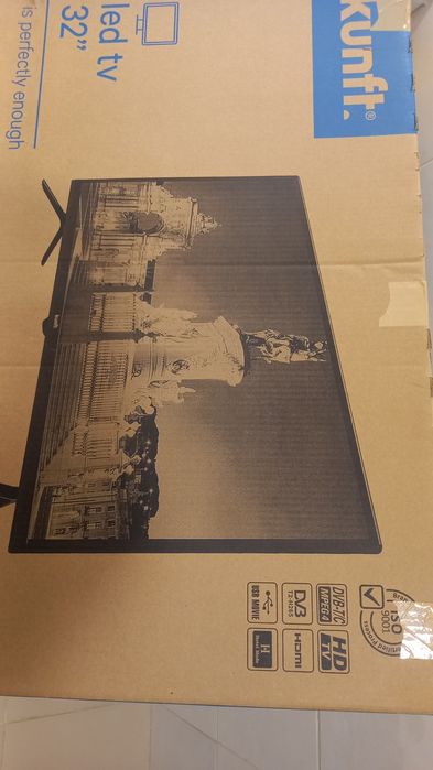 Tv led Kunft 32" como nova, com embalagem
