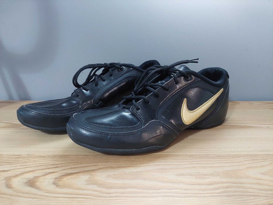 Sapatilhas / Ténis Nike N° 41 Nike preto com dourado Masculino