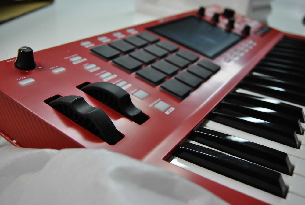 Syntezator Akai MPC Key 37.
