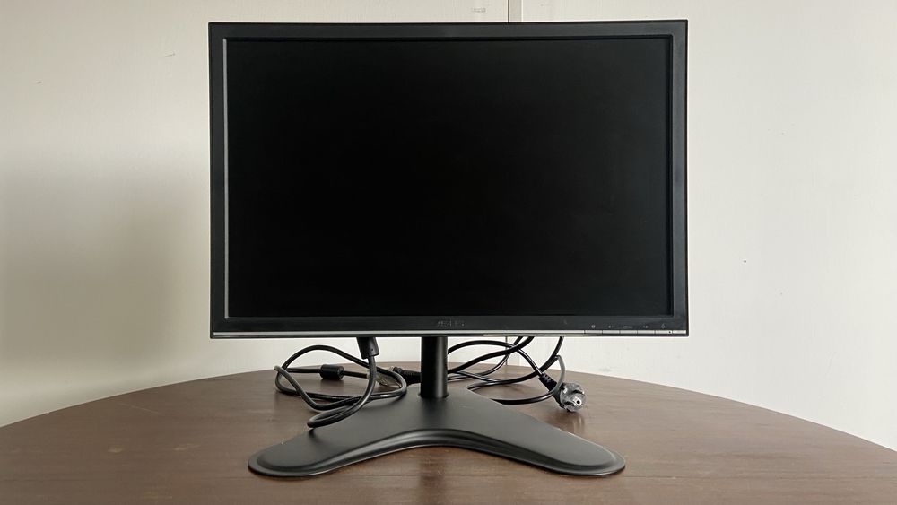 Volante Logitech + suporte + monitor