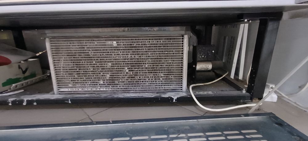 Холодильний регал шафа техно холод