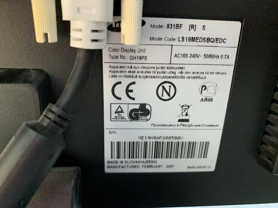 Samsung SyncMaster 931BF 19”