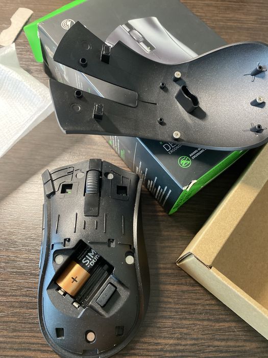 Бездротова миша Razer DEATHADDERv2 x HYPERSPEED