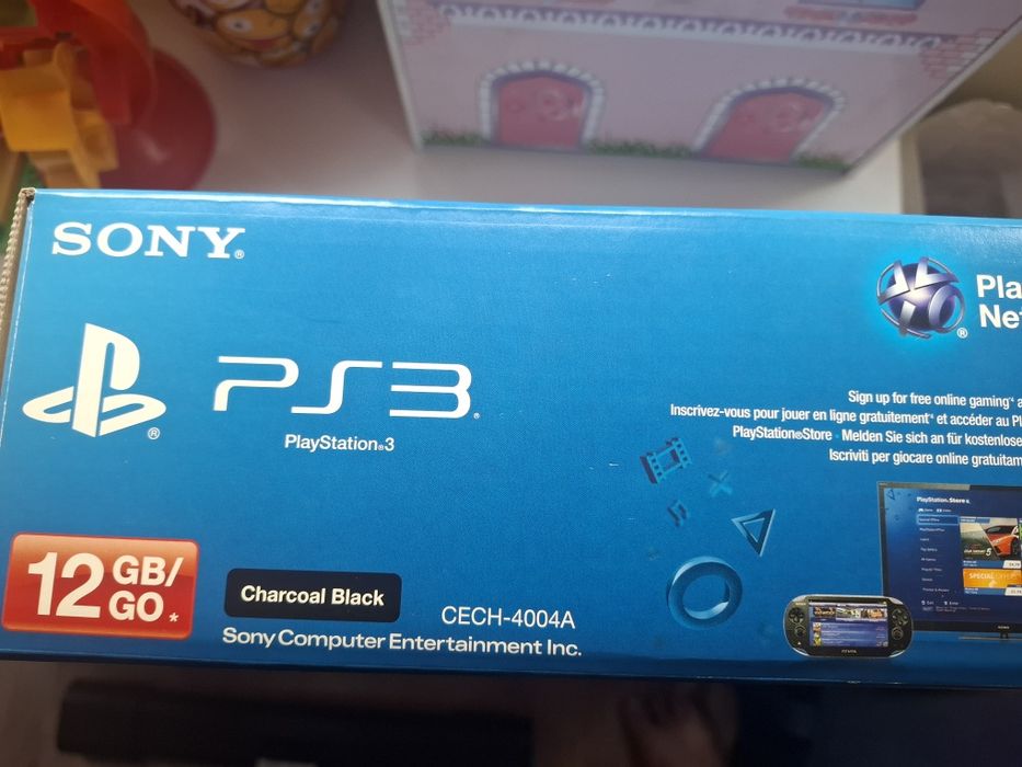 PS3 super slim com caixa original