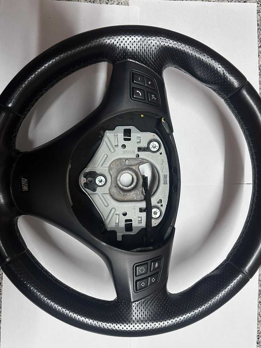 Volante + Airbag Pack M E81/E82/E87/E88/E90/E91/E92/E93