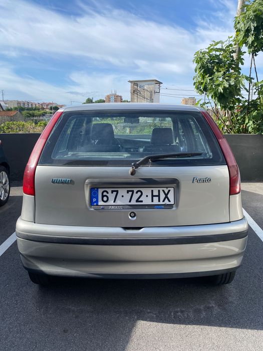 Fiat Punto 1.1 (55 cv) Star | 1997 | 146.000 km | Económico e fiável
