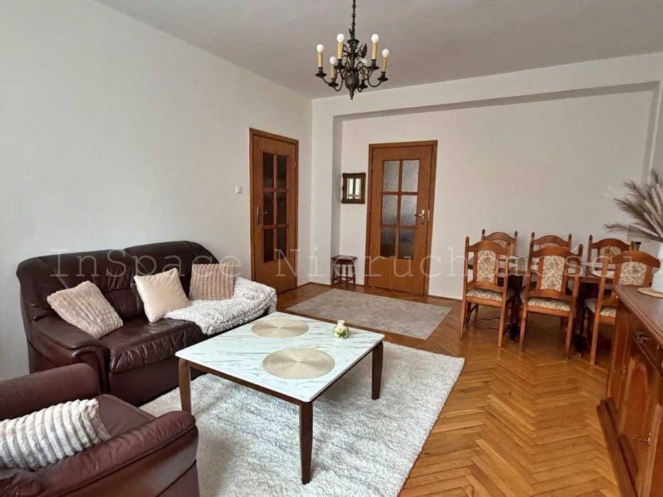 Plac Konstytucji-3 pokoje-61m2-wolne- super lokalizacja