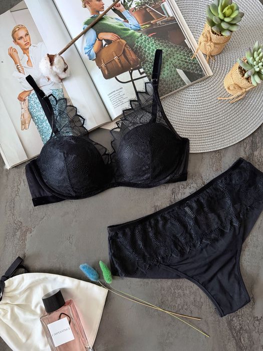 Комплект білизни від Intimissimi, різні моделі