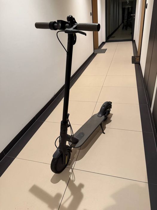 Hulajnoga Xiaomi Mi Electric Scooter 1S
