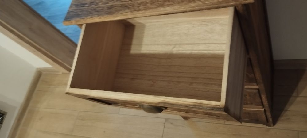 Sprzedam stara szafke