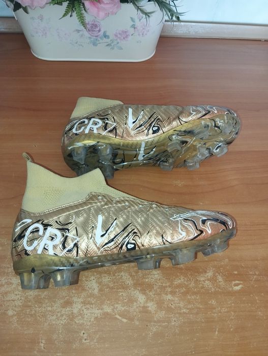 Okazja Chłopięce Buty korki do nożnej.