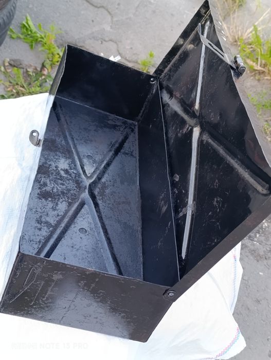 Ящик інструментальний