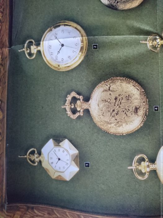 Relógios de bolso + Moldura em madeira