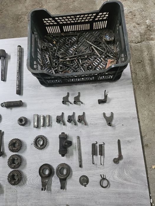 Wałek skrzyni pośredni CZ 350 Jawa 634 Z12