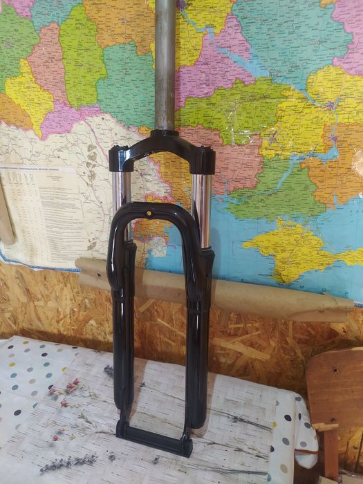 Вилки різні з амортизатором і без.РозпродажНові і вживані.розмір 24/ 2