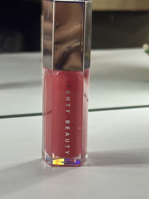 Blyszczyk fenty beauty