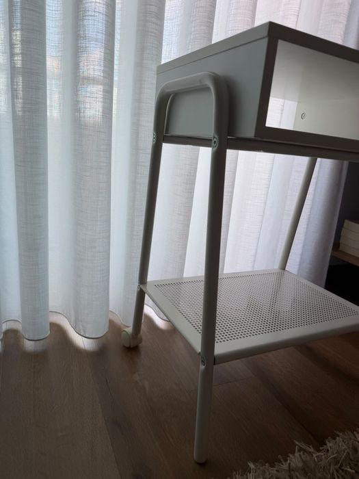 Vendo móvel do IKEA