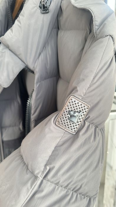 Пуховик montecore оригинал