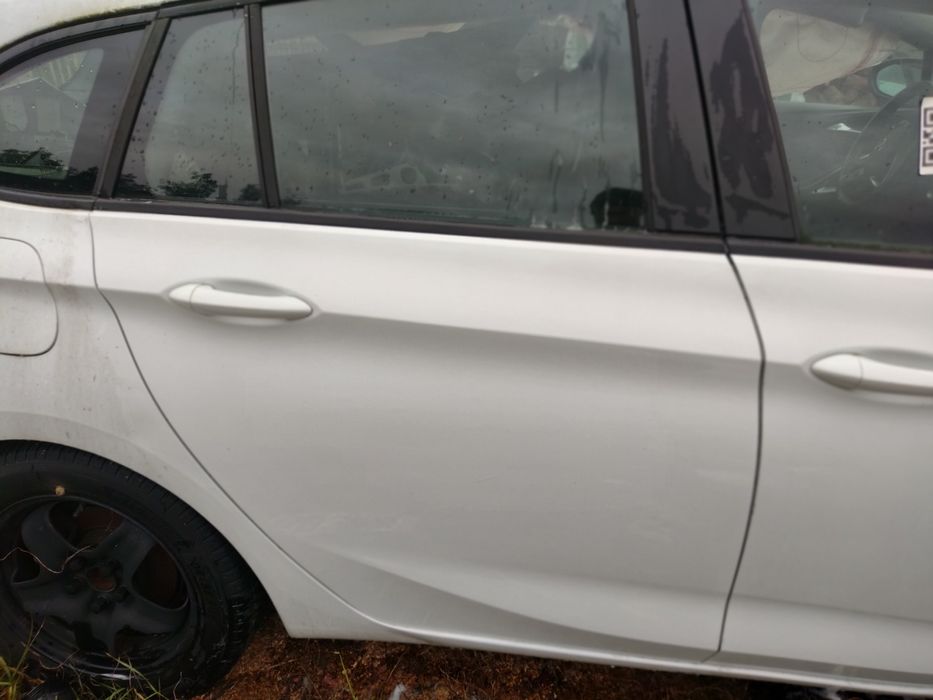 Drzwi prawy tył opel astra k