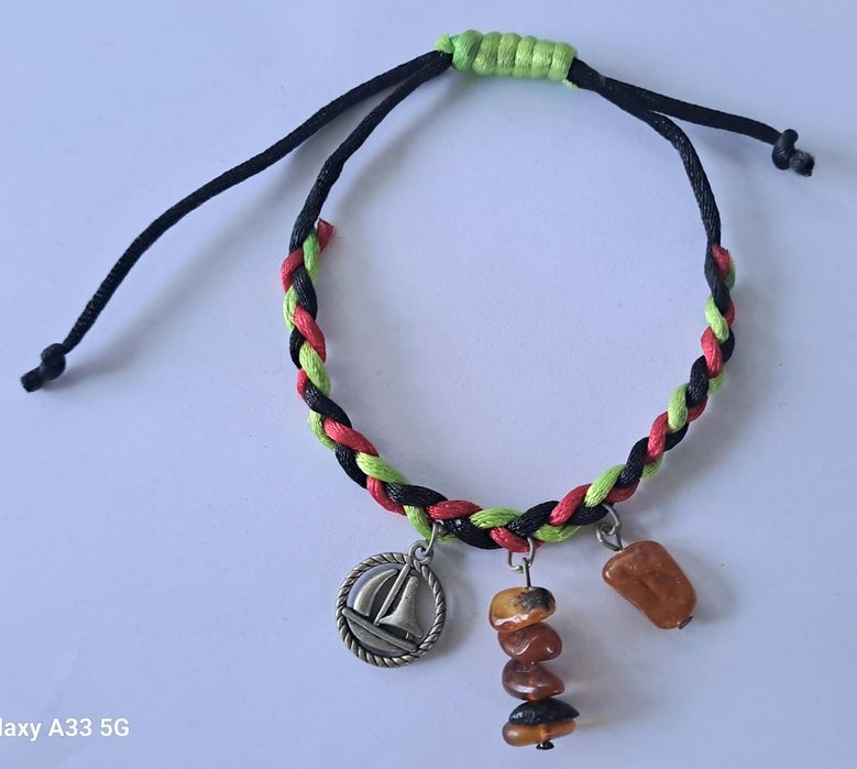 Nową bransoletka z bursztynem