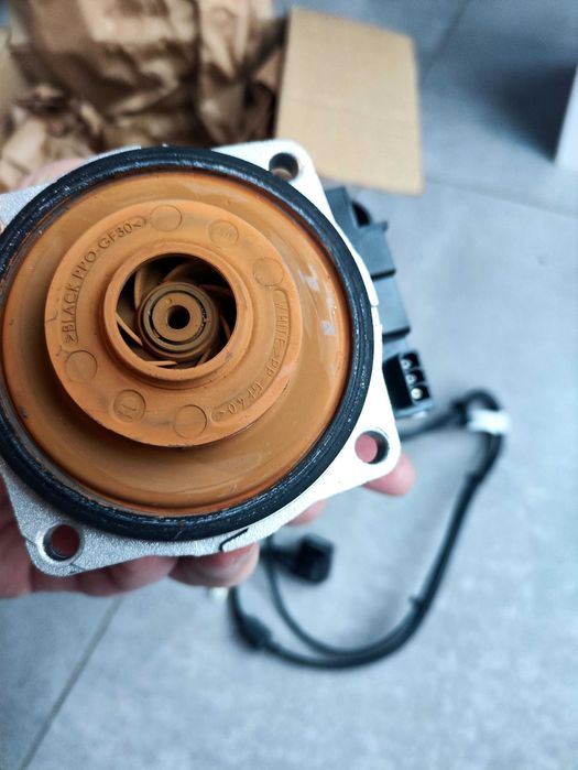 Pompa Vaillant Wilo z kotła dwufunkcyjnego