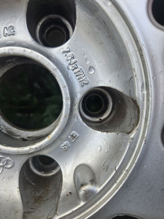 Felgi Audi A4 B6 B7 B8 A3 A5 alusy Koła Alufelgi 235 / 45 R17 7.5jx17h2 Et 43