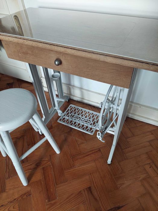 Mesa de apoio,   secretária , vintage