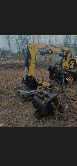 Máquinas (tipo giratoria) Brokk de Demolição vendo/troco