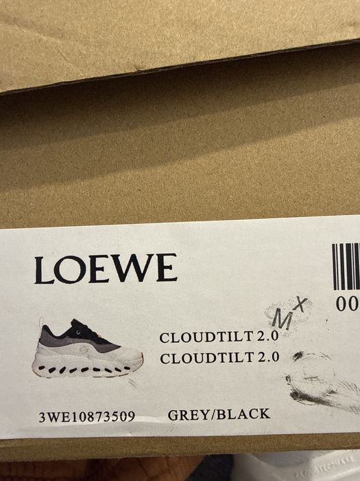 Жіночі кросівки колаборація loewe & on cloudtilt