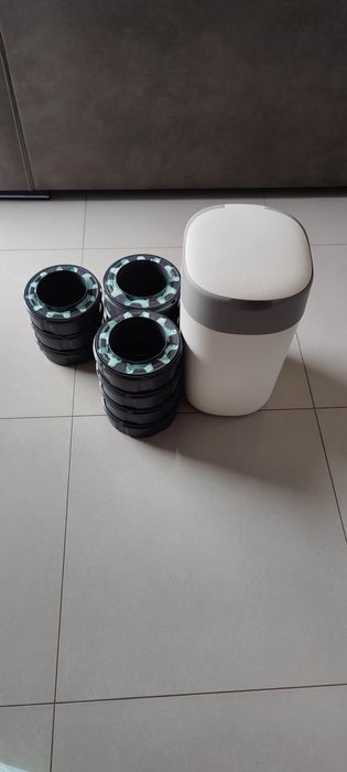 Balde de fraldas com recargas