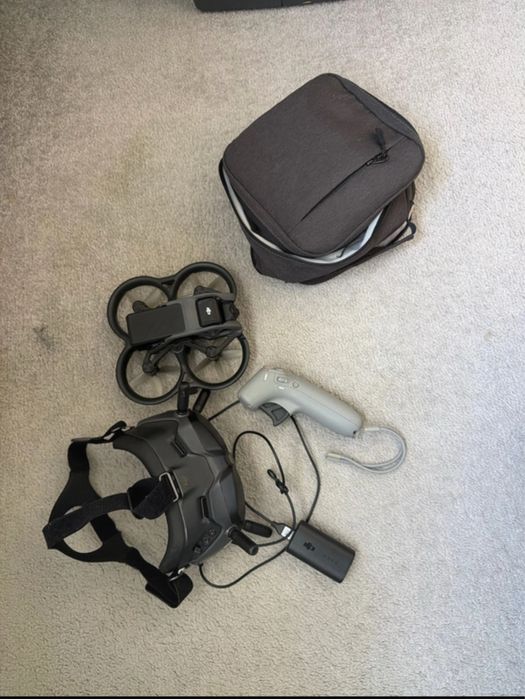 DJI AVATA + DJI Goggles V2 + motion controller
