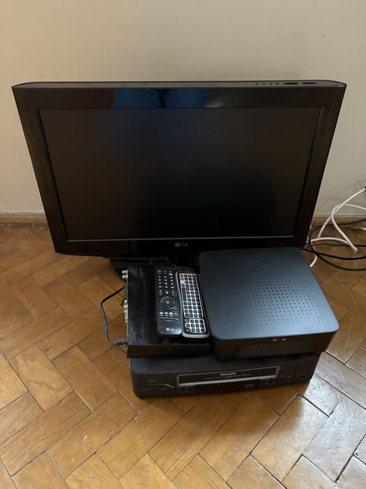 Tv + magnetowid + decoder