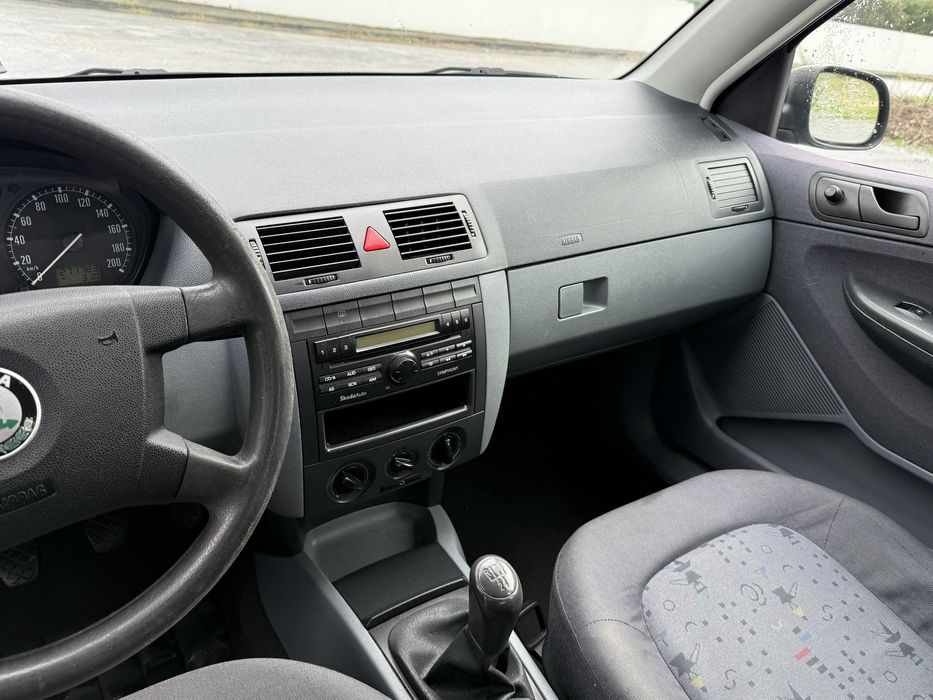 Skoda Fabia 1.2 gasolina