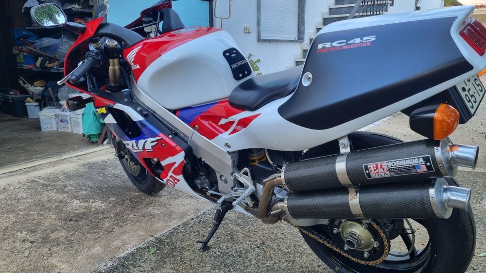 Honda rvf750  rc45 1997