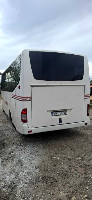 Mercedes-benz Mediano