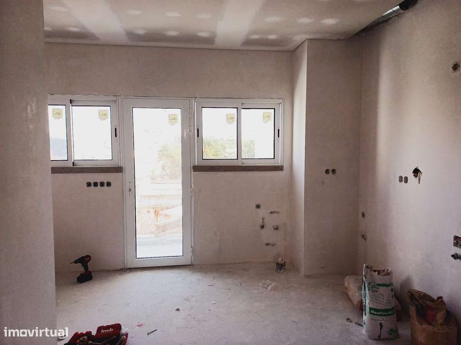 Apartamento T3 Novo de Luxo com garagem em Almancil