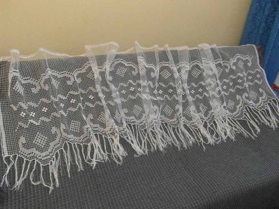 Kołkowa krótka przedwojenna firanka